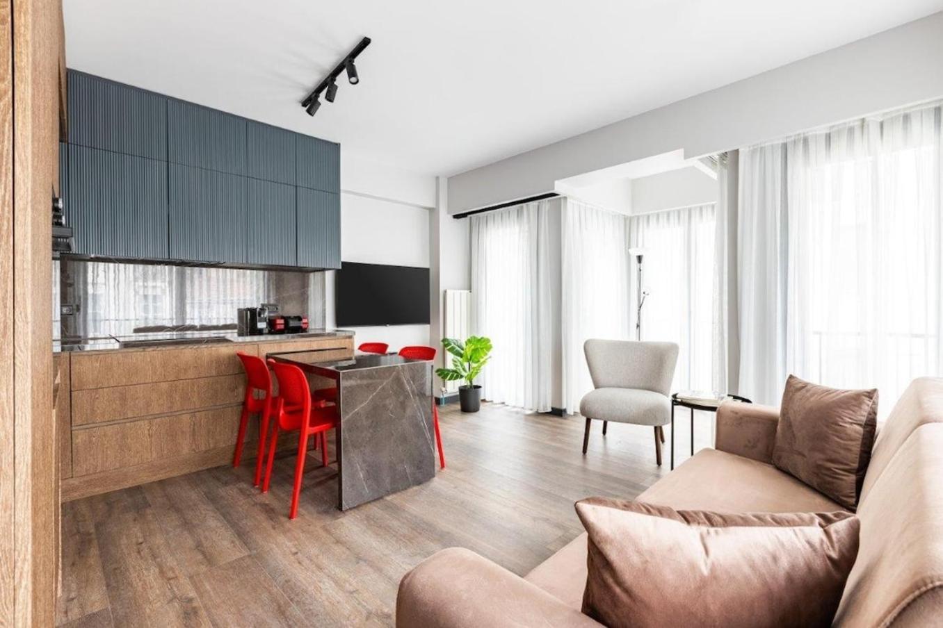 Appartamento Cozy Bright Wparking 2bd1bath Home!#338 Provincia di Istanbul