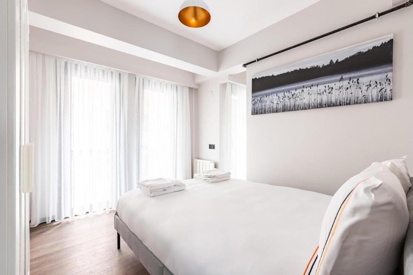Cozy Bright Wparking 2bd1bath Home!#338 Appartement *