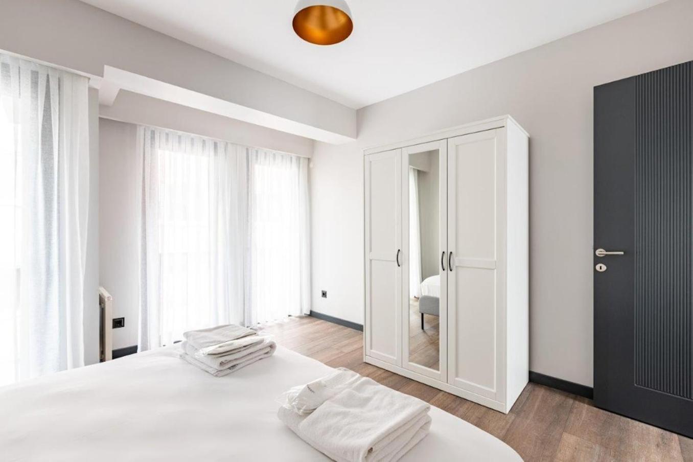 Cozy Bright Wparking 2bd1bath Home!#338 *